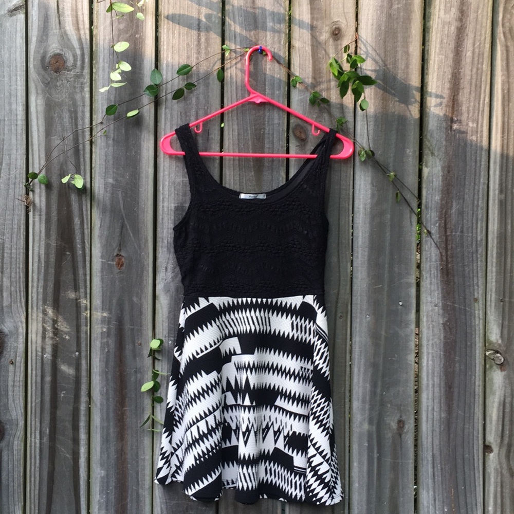 Zigzag Casual Dress